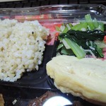 Irodori Gohan - 副菜の卵焼き青菜のおひたし