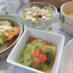 エボリエ - 野菜にゼリー状のものをかけていた（2010.09）