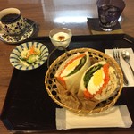 切子硝子ギャラリー&喫茶 ヒビコレ - 