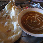 ビスヌ 玉名店 - セットのナンとカレー