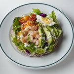 アフタヌーンティー・ラブアンドテーブル - コムサラダ シュリンプ＆アボカド