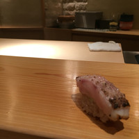 江戸前鮓 すし通 - のど黒昆布締め熟成握り