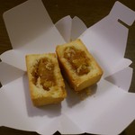 Royal Bakery - パイナップルケーキ、中身はこんな感じです。(2016年8月)