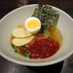 焼肉×もつ鍋 二子玉川 蔵月 - 辛口冷麺　850円