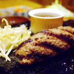 Bodaiju - 和牛ハンバーグ定食（ランチ）　A5和牛100％を自家挽きして作るプレミアムハンバーグ定食です。