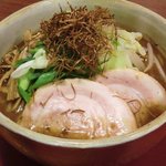 Menyahosaka - 焦がし醤油ラーメン