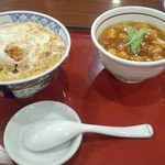 和風レストランまるまつ - カツ度とミニ麻婆麺のセット