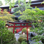 東京 芝 とうふ屋うかい - お玄関までのアプローチ