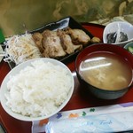 まんぷく処たぬき - トロトロのチャーシュー定食です！