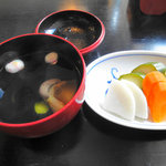 うなぎ亭 友栄 - 鰻重についてくる肝吸いとお新香