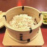 東京 芝 とうふ屋うかい - 茗荷が載ったゴボウご飯