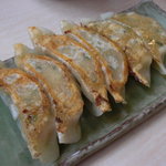 奥州屋 - 餃子。