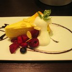 HIKARI cafe＆dining 銀座 - ベイクドチーズケーキ (750円)