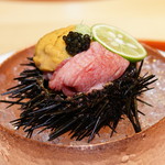 肉屋 雪月花 NAGOYA - 牛肉の昆布締め　雲丹とキャビア