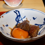 肉屋 雪月花 NAGOYA - 半熟卵にてすき焼き