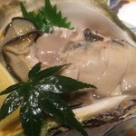 なにわ料理 有 - 鳥羽の岩牡蠣（2016，7）