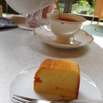 ブレンドティーはポットサービス