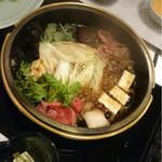 Yonezawa Gyuu Ooki Kongoukaku Sukiyaki Shabushabu Bishamon - 