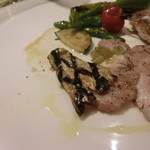 Ristorante Stefano e Tomoko - 焼きもの裏面は網目つきと芸が細かい