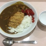 目黒区役所 レストラン - 金曜日のお昼はカツカレー！これで500円。