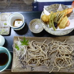 そば心 ゐ田 - 「天ぷらそば」これは、調理終了。
