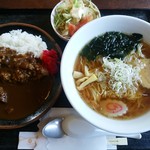 つちや食事処 - 【2016.9.2(金)】醤油ラーメン＋半カレーセット900円