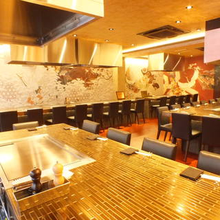 Please spend a special time in a luxurious and modern Japanese atmosphere.