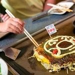 Hiroshima Okonomiyaki Koukouya - マヨネーズでアンパンマン（店主市山作）店長マヨで書いて～～と言ってください＾＾