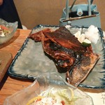 海力 - マグロのカマ焼き　かなりのサイズです！