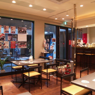 TVモニターでサプライズ演出♪貸切パーティーもご相談ください