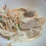 千里眼 - 冷やし中華 麺を食べ終えて、ヤサイと鶏チャーシュー