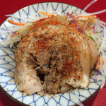 千里眼 - 追加豚1枚 90円 卓上調味料でおつまみ仕様へ