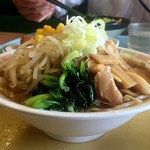 中野坂上 ハーモニータワー けやきガーデン - 横から見ると「二郎系インスパイア」(2016.Aug)