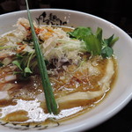 麺のようじ - 華やかで彩りあるルックスに惚れた！