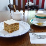 ミスリム - 料理写真:イングリッシュキャロットケーキ、マサラチャイ