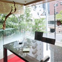 花郷 六本木店 - 店内の個室テーブル席の風景です