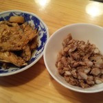 Ookubo Saketen - 軟骨の煮物と鯛のあら煮