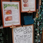 ワインとチーズの小さなレストラン Breed - 