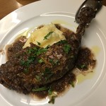 トラットリア ダ コヴィーノ - 仏産ホロホロ鶏の赤ワイン煮