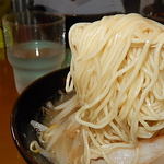 ラーメン 自由人 - 麺よいしょっと。