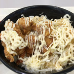 日本体育大学世田谷校舎　学生食堂 - 唐揚げ丼 並（380円）