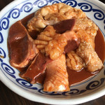 焼肉の吉田 - ホルモン盛り合わせ１３００円