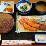 魚亭市松 - 有頭エビフライ定食700円