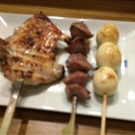 どど彦 - 手羽先（130円）・レバー（90円）・うずら（150円）