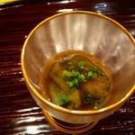 東麻布 天本 - 大黒鮑の肝。土佐醤油。ちり酢。