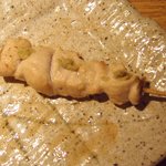 焼鳥 はちまん - ４本目「ささみ」（わさび）