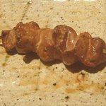 焼鳥 はちまん - ７本目　白レバー