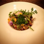 マークス ガストロノミー&ワイン - キヌアのサラダ
