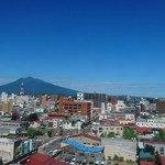 一休寿司 - 弘前市  津軽富士〜岩木山    台風も過ぎて見事な青空でした(^ー^)