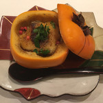 はらまさ - 牡蠣in柿 西京味噌で焼いた牡蠣を柿と共にいただきます。